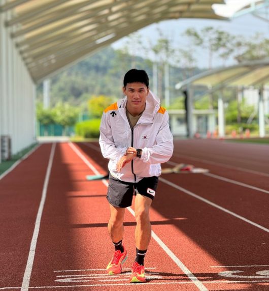 구미 아시아육상선수권대회 남자 1500m에서 값진 은메달을 따낸 이재웅이 아이치·나고야 아시안게임에서 금메달에 도전한다. 이재웅