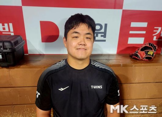 8일 만난 장현식을 꾸준히 활약할 것을 약속했다. 사진(고척 서울)=이한주 기자