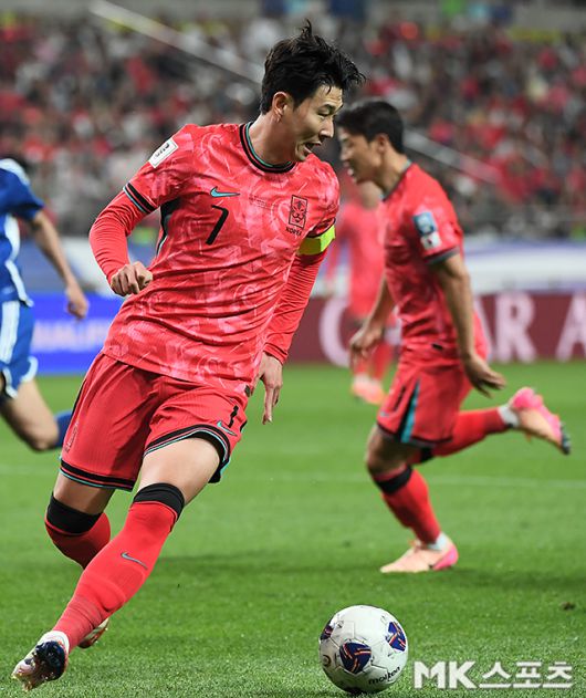 손흥민은 자신의 4번째 월드컵을 앞두고 있다. 2014 브라질월드컵에 첫 출전했고 2018 러시아월드컵, 2022 카타르월드컵, 그리고 북중미월드컵까지 출전할 예정이다. 사진(상암 서울)=천정환 기자