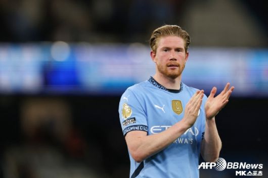 더 브라위너가 나폴리를 선택한 이유는 명확하다. 더 브라위너는 “최고의 수준에서 계속해서 뛰고 싶다”고 했다. 사진(맨체스터 영국)=AFPBBNews=News1