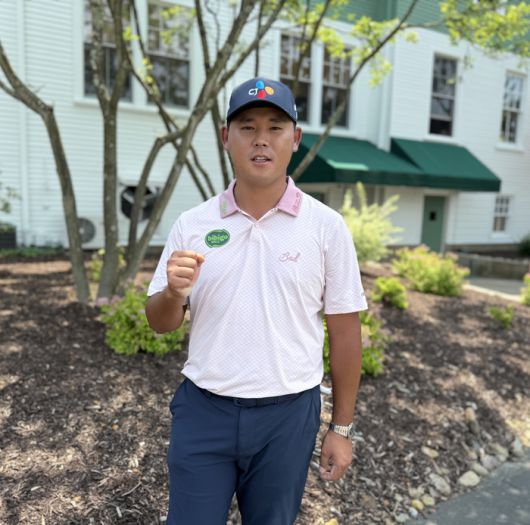 US오픈 첫날 공동 3위에 자리한 김시우가 남은 라운드에서도 상승세를 이어가겠다는 각오를 전하며 포즈를 취하고 있다. 임정우 기자