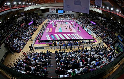 팔라이고르 고르곤촐라는 이탈리아 여자프로배구 1부리그 AGIL Volley 홈구장이다. AGIL Volley는 2023-24시즌 챌린지컵, 2024-25시즌 CEV컵 등 최근 2년 연속 유럽클럽대항전을 우승했다. 사진=Lega Volley Femminile