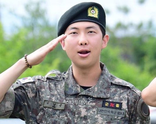지난 10일 군 전역한 방탄소년단 RM. 사진ㅣ스타투데이DB