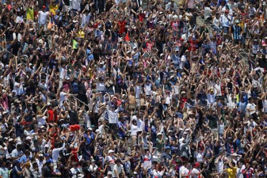 16일(한국시간) 열린 아틀레티코 마드리드와 PSG의 경기에는 많은 관중이 모였다. 사진= REUTERS= 연합뉴스 제공