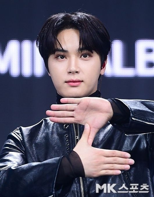 주학년과 소속사 원헌드레드가 ‘더보이즈 탈퇴’를 놓고 상반된 주장을 내놓으며 제대로 부딪쳤다. / 사진 = 천정환 기자