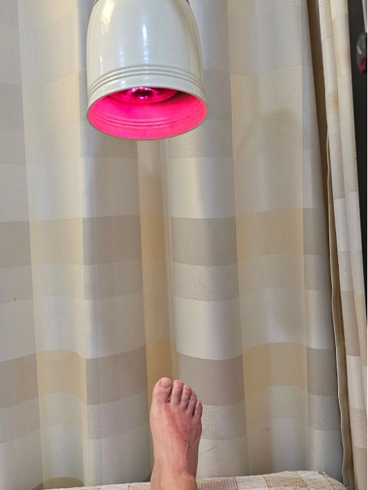 이경실이 또 다시 목욕탕에서 넘어졌다. 하지만 진짜 걱정은 따로 있었다.사진=이경실 SNS