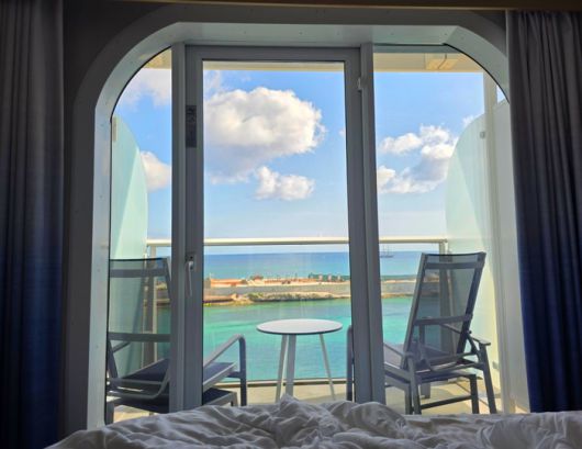 크루즈 객실에서 바라본 나소 바다 / 사진=김혜성 여행+ 기자