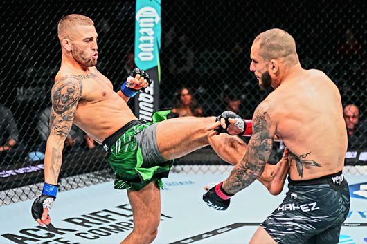 Contender Series 시즌7 출신 오반 엘리엇이 2024년 11월 미국 뉴욕 매디슨스퀘어가든에서 UFC 데뷔 3번째 경기를 치르고 있다. 사진=TKO