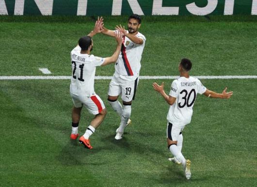 귄도안이 선제골을 기록한 뒤 환호하고 있다. 사진= REUTERS= 연합뉴스 제공