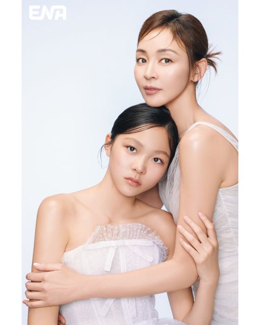 추사랑, 야노 시호. 사진|ENA