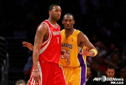 한때 코비 브라이언트의 라이벌이었던 남자, 트레이시 맥그레이디. 그는 자신이 왜 우승하지 못했는지에 대해 환경과 기회를 탓했다. 사진=AFPBBNews=News1