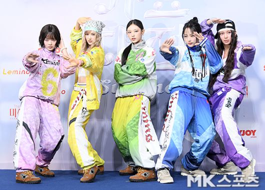 25일 법조계에 따르면, 뉴진스 멤버 5인은 법원이 앞서 내린 ‘기획사 지위 보전 및 광고 계약 금지’ 가처분 결정에 대해 지난 24일까지 재항고하지 않으면서, 해당 결정이 그대로 효력을 유지하게 됐다. 항고심 판결이 내려진 지 일주일 이내 재항고하지 않으면 법원의 판단은 최종 확정된다. / 사진 = 천정환 기자