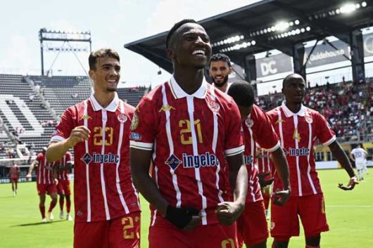 선제골을 터트린 마일루라가 환호하고 있다. 사진= AP= 연합뉴스 제공