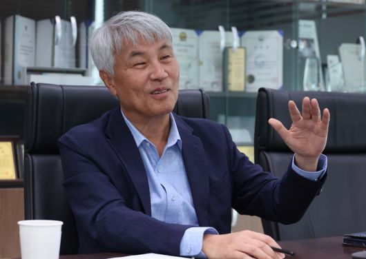 석창규 웹케시그룹 회장이 매일경제와 인터뷰하고 있다. [한주형 기자]