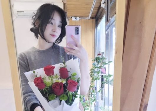 고인은 연기 외에도 플로리스트로 활동하며 꽃집 SNS 계정도 운영하고 있었다.