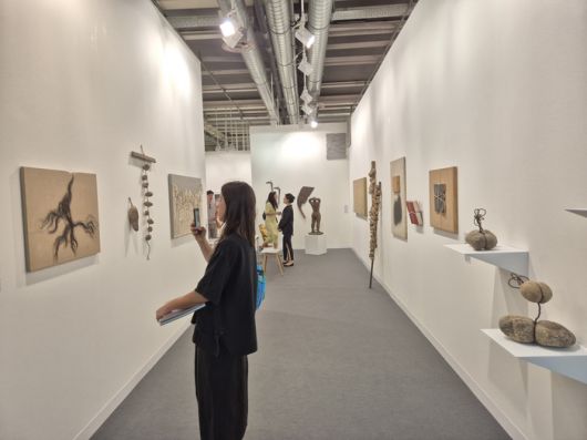 갤러리현대의 이승택 솔로 부스 ©English Heritage