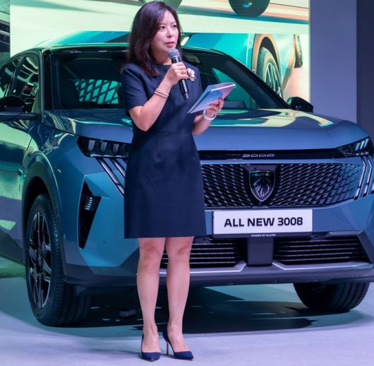 신형 3008을 소개하는 방실 대표 [사진제공=푸조]