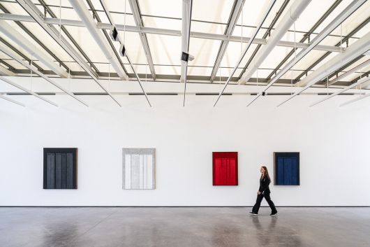 프랑스 엑상 프로방스의 현대미술성지 샤토 라 코스트에 위치한 미술관 렌조 피아노 파빌리온에서 열린 하종현 개인전 전경. 국제갤러리