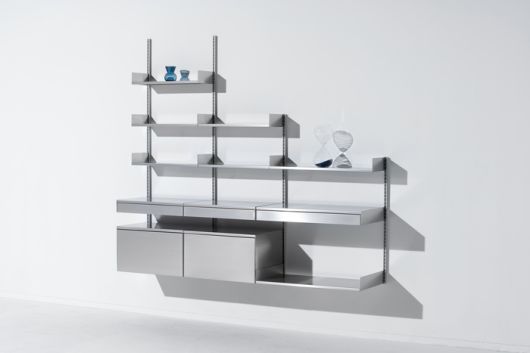 레어로우의 대표상품인 ‘시스템000’선반. <레어로우>