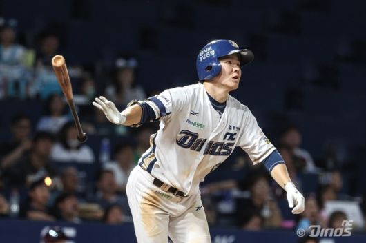 박민우가 26일 창원 키움전에서 끝내기 홈런을 치고있다. 사진=NC 제공