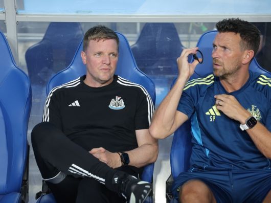 하우 감독은 “이삭이 리버풀 이적을 기대하고 있다는 것을 알고는 있지만 대한민국에 있는 지금은 현지와의 소통이 원활하지 않아 정확히 알 수 없다. 일단 뉴캐슬이 리버풀의 제안을 거절한 건 알고 있다. 현지에서 잘 컨트롤 할 것이다. 이삭의 미래에 대해 확실히 알 수는 없지만 아직 뉴캐슬 선수다. 그를 지지한다. 다음 시즌 뉴캐슬 유니폼을 입고 뛰기를 바란다. 지금은 실시간 업데이트가 힘들다. 구단 결정을 지지하고 믿고 있다”고 이야기했다. 사진=연합뉴스 제공