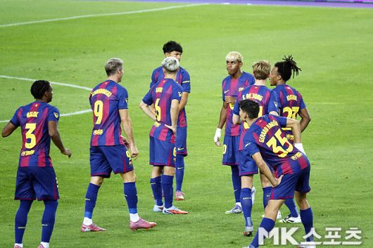 FC 바르셀로나 선수들. 사진=이근승 기자