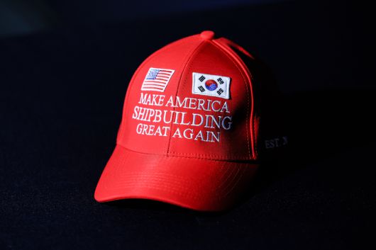 3일 대통령실에서 공개한 ‘마스가(MASGA·Make American Shipbuilding Great Again)’ 모자. [김호영 기자]