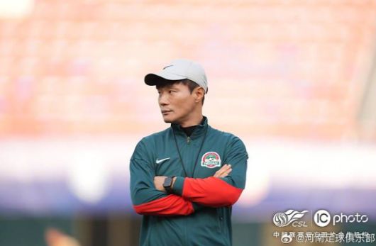 2024년 1월부터 2025년 4월까지 ‘감독들의 무덤’으로 불리는 허난 FC를 이끌었던 남기일 감독. 사진=중국 슈퍼리그(CLS)