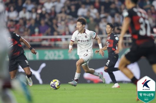 광주 FC 오후성이 드리블하고 있다. 사진=한국프로축구연맹