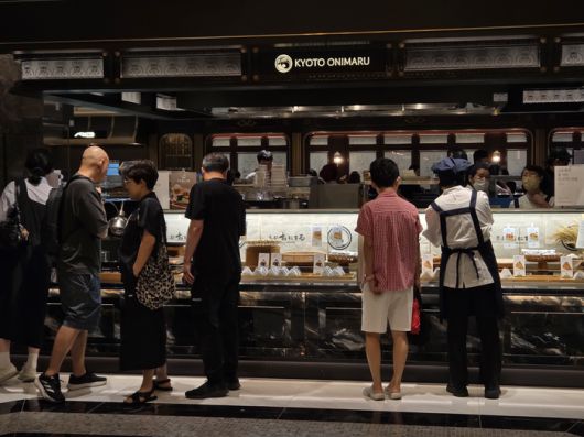 신세계백화점이 26일 강남점에 1200평 규모의 프리미엄 델리 전문관을 오픈했다. [김혜진 기자]