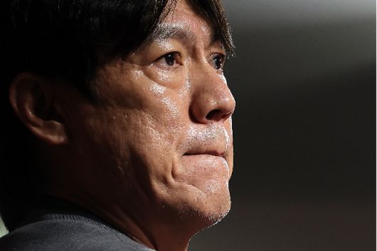 홍명보 축구 국가대표팀 감독이 8월 25일 오후 서울 종로구 축구회관에서 9월 A매치 2연전에 나설 대표팀 명단을 발표한 뒤 질의에 답하고 있다. 사진=연합뉴스 제공