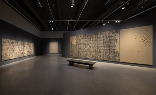 후기 작업인 ‘회귀’ 연작이 걸려 있다. [국립현대미술관]