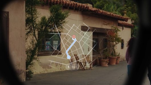 메타 레이번 디스플레이의 렌즈에 있는 헤드업 디스플레이를 이용해 길을 찾아가는 시연 [사진=업로드VR]