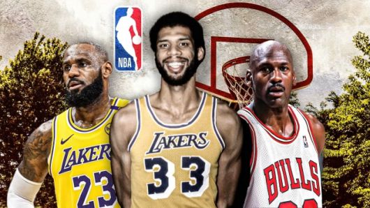 ‘기브미스포츠’는 “조던과 제임스의 ‘GOAT’ 논쟁은 결국 단기간의 절대적인 지배력과 긴 시간의 꾸준함이 중심이 되어 진행된다. 그러나 우리가 주장하고 싶은 새로운 ‘GOAT’ 후보는 앞서 언급한 두 가지를 모두 갖췄으며 심지어 전체 커리어만 보면 더 위대하다고 볼 수 있다”고 이야기했다. 이 매체가 밝힌 조던, 르브론의 NBA ‘GOAT’ 경쟁자는 바로 ‘스카이 훅’ 카림 압둘자바다. 그의 NBA 커리어, 그리고 임팩트 등을 보면 분명 근거가 있다. 사진=기브미스포츠