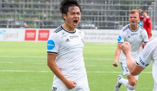 중국의 풀백 전력이 형편없다는 걸 생각하면 노르웨이 리그에서 활약 중인 쳉의 합류는 분명 도움이 된다. 그리고 쳉은 120만 유로의 몸값을 자랑하고 있고 이는 중국에서 세르지뉴, 왕위둥 다음으로 높은 수준이다. 사진=X