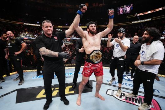 이번 대회는 더블 타이틀전으로 진행된다. 메인 이벤트에선 UFC 라이트헤비급 챔피언 마고메드 안칼라에프가 전 챔피언이자 랭킹 1위인 ‘포아탄(돌주먹)’ 알렉스 페레이라를 상대로 1차 방어전을 치른다. 사진=UFC 제공