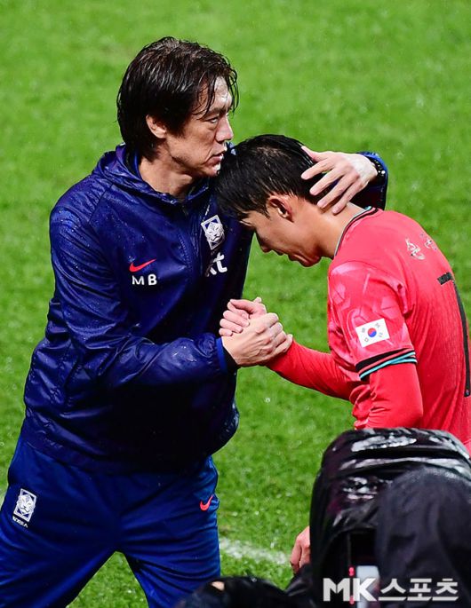 안첼로티 감독은 지난 대한민국전에서 5-0 대승을 거둔 후 홍명보 감독이 고집한 스리백의 약점에 대해 지적한 바 있다. 그들은 대한민국을 잔인하게 무너뜨렸고 피드백도 확실했다. 사진=김영구 기자