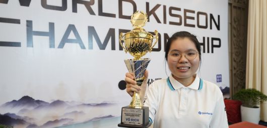 베트남 바둑 1인자로 우뚝 선 19세 하꾸윈안. 한국기원