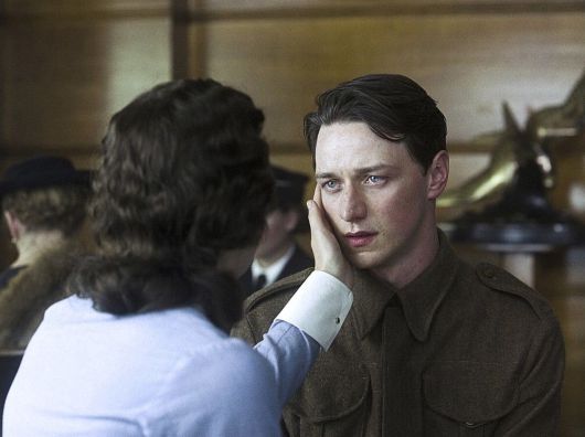 이언 매큐언 소설 '어톤먼트'를 원작으로 둔 동명의 영화. '어톤먼트'와 '레슨'은 통제할 수 없는 사건들이 어떻게 한 인간의 삶을 뒤흔들 수 있는지 보여준다. 유니버설픽처스