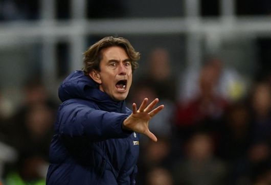 ‘BBC’에 의하면 프랑크 감독은 “VAR의 명백한 실수다. 주심은 훌륭한 첫 판정을 내렸다. 우리가 원하는 건 바로 그런 판정이다. 내 기준에서 그건 절대 페널티가 아니다”라고 이야기했다. 사진=REUTERS=연합뉴스