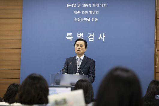12·3 비상계엄 관련 내란·외환 의혹을 수사했던 내란 특검팀의 조은석 특별검사가 15일 오전 서울 서초구 고등검찰청에서 180일간의 수사 기간을 마치고 최종 수사 결과를 발표하고 있다. [공동취재] 2025.12.15