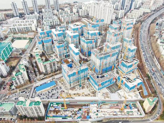 서울 서초구 잠원동 신반포4지구를 재건축하는 ‘메이플자이(3307가구)’ 공사 현장. (GS건설 제공)