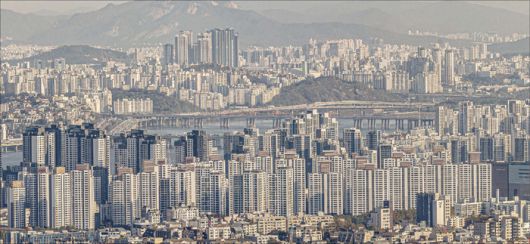 이재명정부가 주택 공급 활성화 정책을 펼칠지 부동산 업계 관심이 뜨겁다. 사진은 서울 강남 아파트 전경. (매경DB)