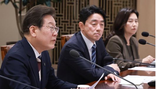 이재명 대통령이 지난 4일 서울 용산 대통령실 청사에서 열린 ‘대통령 1호 명령, 비상경제점검 태스크포스(TF) 회의’에서 발언하고 있다.(사진=연합뉴스)