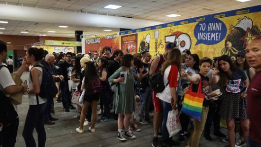 2019년 이탈리아 에트나코믹스 현장에서 레진코믹스 스릴러BL 킬링스토킹의 쿠기작가와의 독자미팅 현장사진 [사진 키다리-레진]