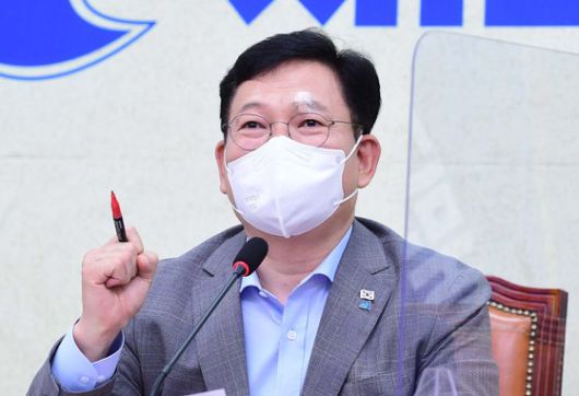 송영길 민주당 대표는 지난 2일 윤리심판원에 양향자 의원의 '성폭행 피해자 2차 가해'에 대한 조사를 요청했다. 지도부 인사는 12일 제명 조치에 대해 "무관용 원칙으로 결단한 것"이라고 평가했다. 임현동 기자