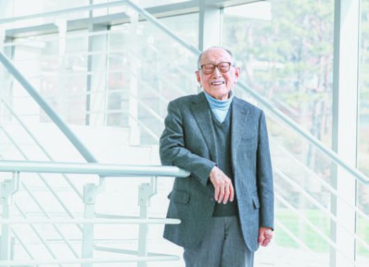 윤석열 대통령 당선인과 김형석 교수의 첫 만남을 보도한 중앙일보 2021년 3월 23일자 지면.