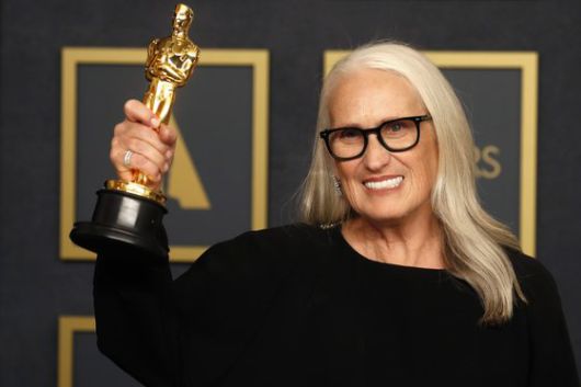 제인 캠피온은 첫 감독상을 받았다. [EPA=연합뉴스]