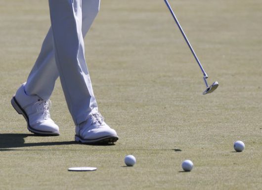 오거스타 내셔널에서 퍼트 연습을 하고 있는 타이거 우즈. [UPI=연합뉴스]