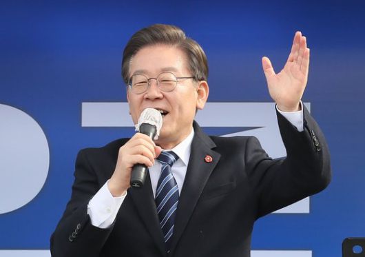 이준석 국민의힘 대표가 공유한 이재명 더불어민주당 상임고문 과거 트위터 글.